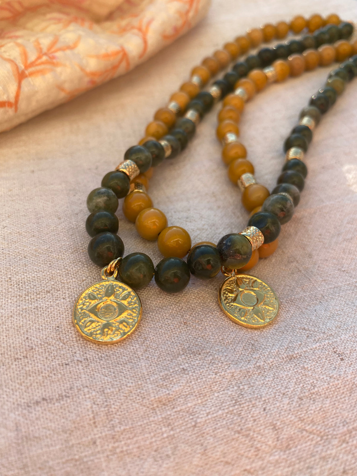 Collier Mira