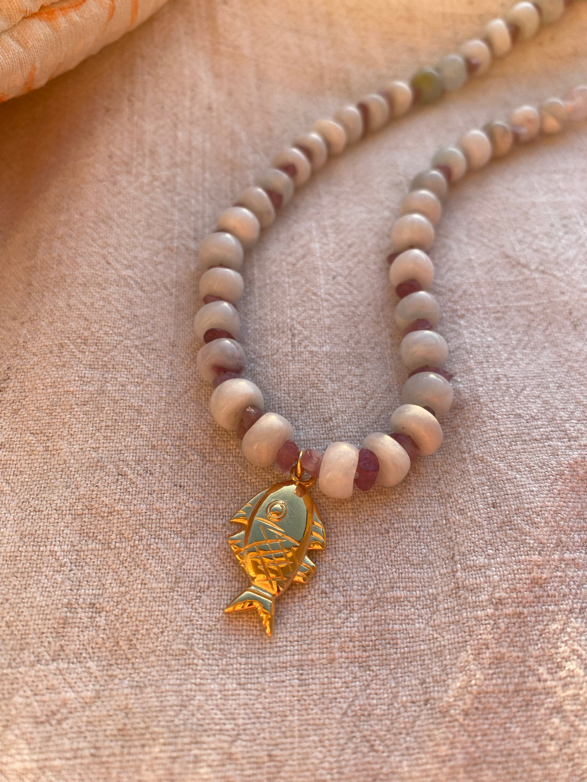 Collier Lison
