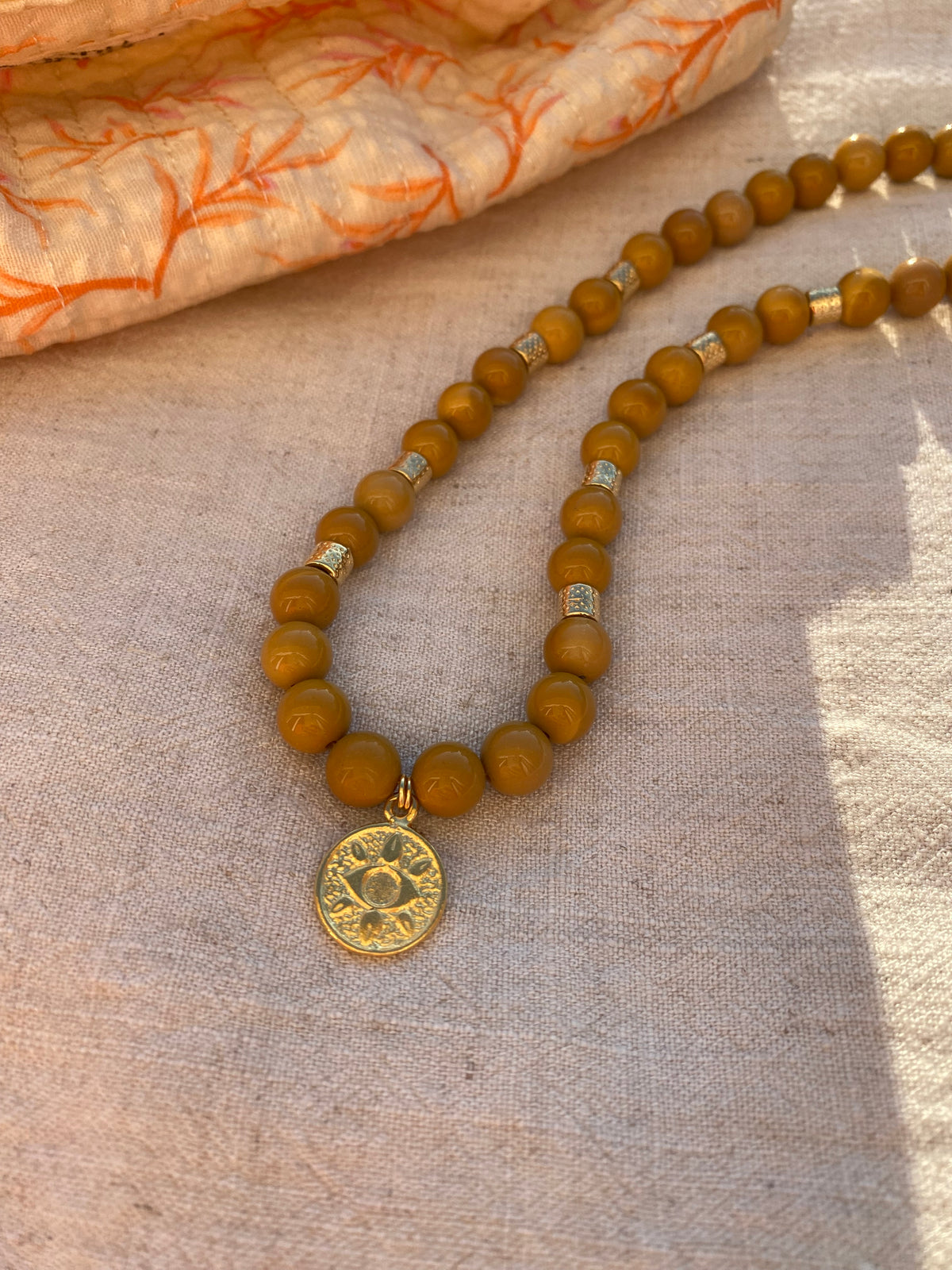 Collier Mira